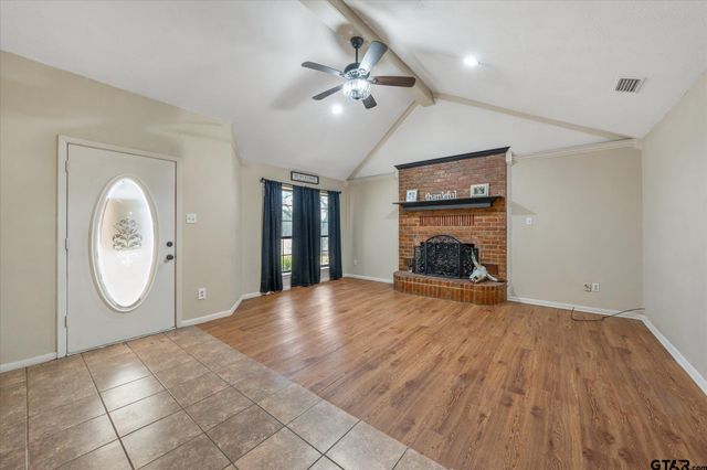 226 Colonial Cir, Athens, TX 75751