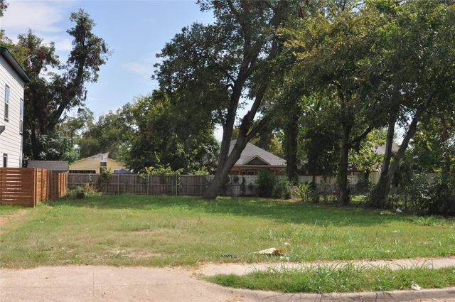 3520 Carl Street, Dallas, TX 75210