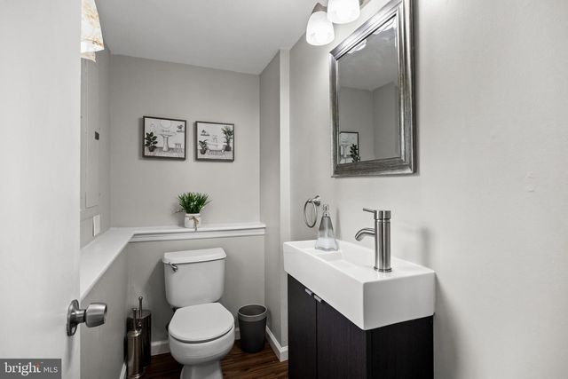 450 PELHAM RD, Cherry Hill, NJ 08034