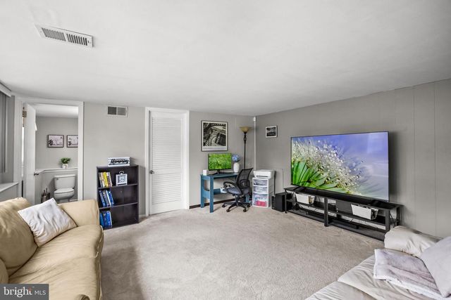 450 PELHAM RD, Cherry Hill, NJ 08034