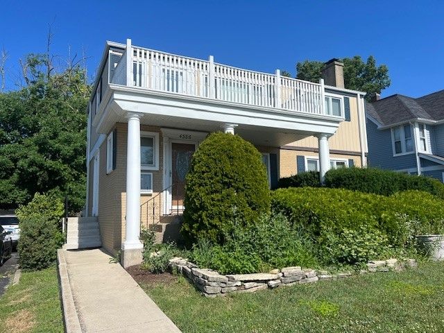 4386 Woodland Avenue, Western Springs, IL 60558