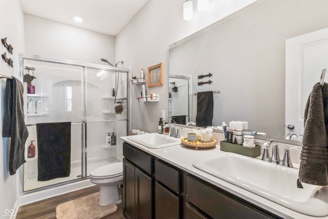 6664 Dunkirk Drive, Mccordsville, IN 46055