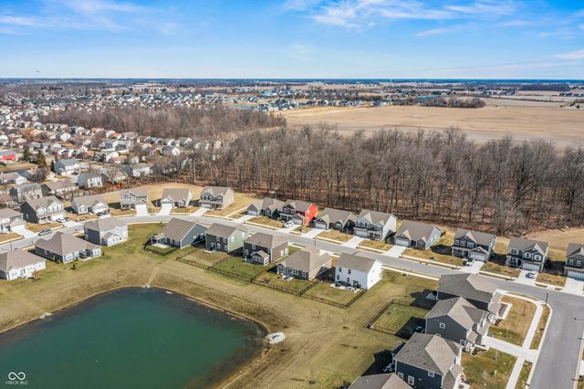 6664 Dunkirk Drive, Mccordsville, IN 46055