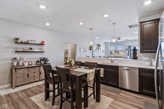 6664 Dunkirk Drive, Mccordsville, IN 46055