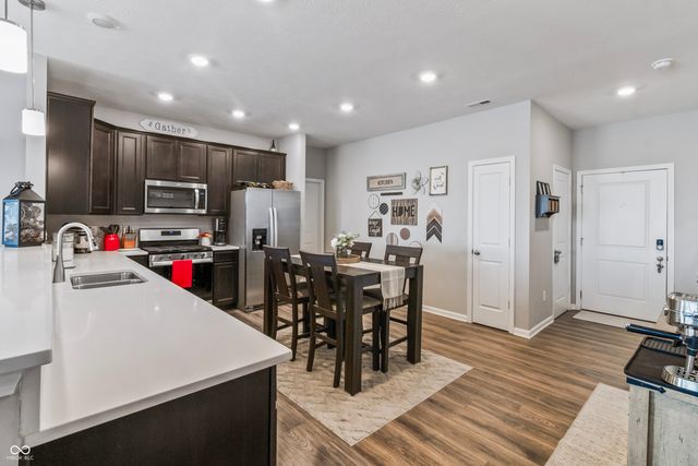 6664 Dunkirk Drive, Mccordsville, IN 46055