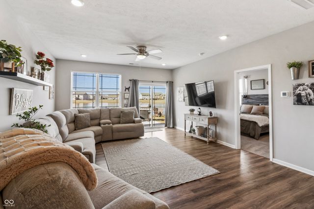 6664 Dunkirk Drive, Mccordsville, IN 46055