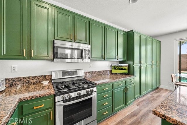 29889 Warm Sands Drive, Menifee, CA 92584