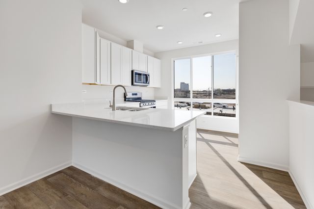 1274 Catalina Court, Schaumburg, IL 60173