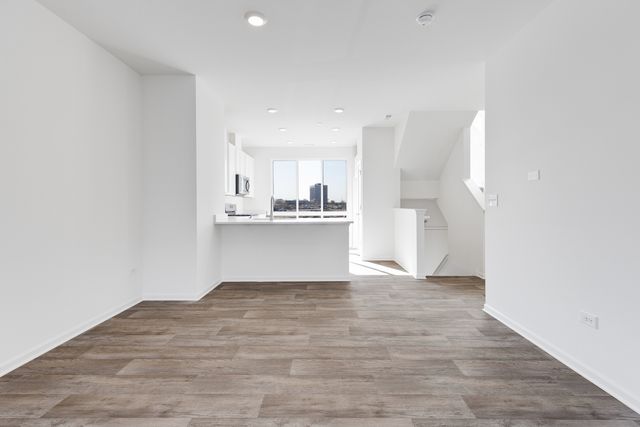 1274 Catalina Court, Schaumburg, IL 60173