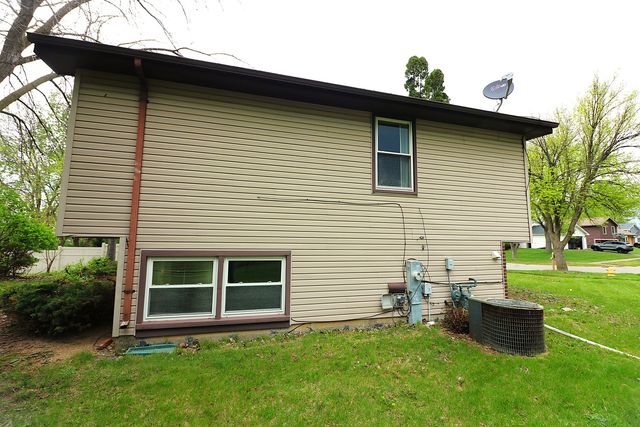 319 Dean Circle, Bolingbrook, IL 60440