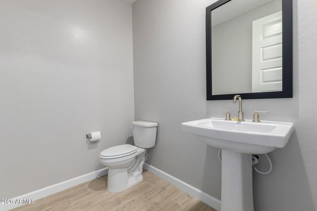 5818 E ZACHARY Drive, Phoenix, AZ 85054