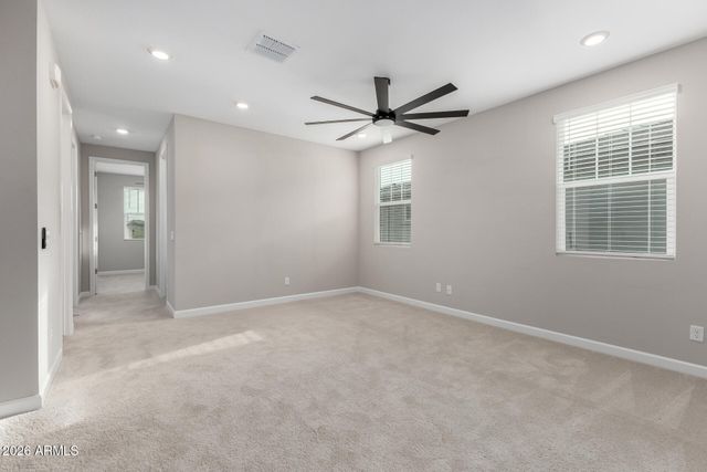 5818 E ZACHARY Drive, Phoenix, AZ 85054