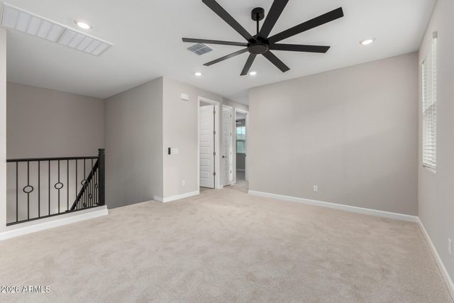 5818 E ZACHARY Drive, Phoenix, AZ 85054