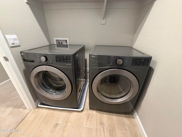 5818 E ZACHARY Drive, Phoenix, AZ 85054