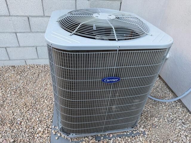 5818 E ZACHARY Drive, Phoenix, AZ 85054