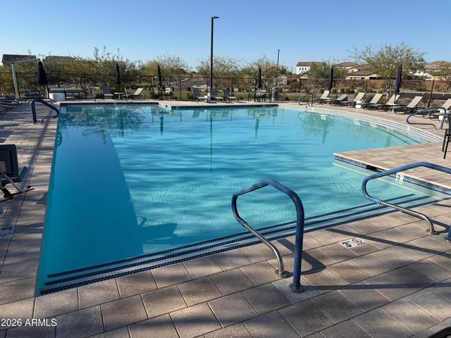 5818 E ZACHARY Drive, Phoenix, AZ 85054