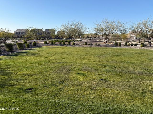 5818 E ZACHARY Drive, Phoenix, AZ 85054