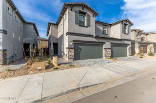 5818 E ZACHARY Drive, Phoenix, AZ 85054