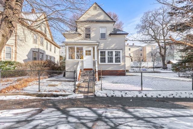 229 Fairmont Ave, Worcester, MA 01604