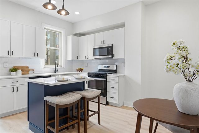 172 49th St, Lawrenceville, PA 15201