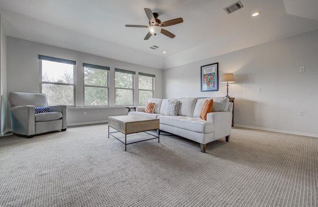 208 Kettleman LN N, Austin, TX 78717