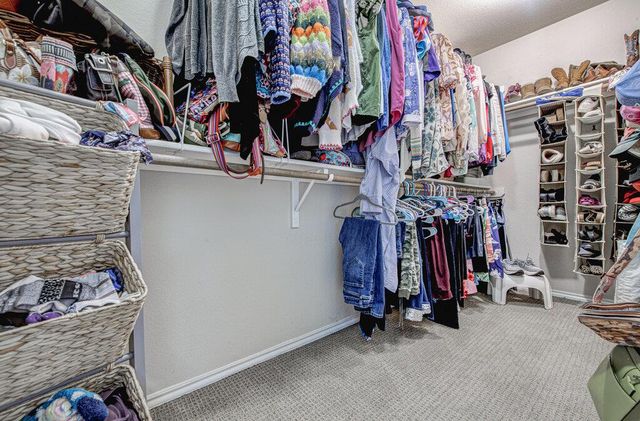 208 Kettleman LN N, Austin, TX 78717