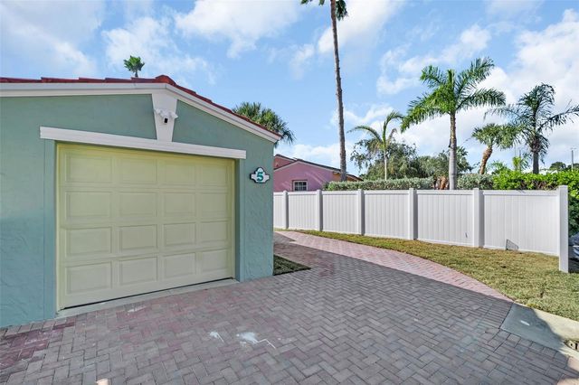 16613 GULF BOULEVARD, North Redington Beach, FL 33708