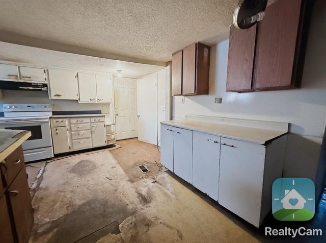 111 Rotterdam Avenue, Muskegon, MI 49444