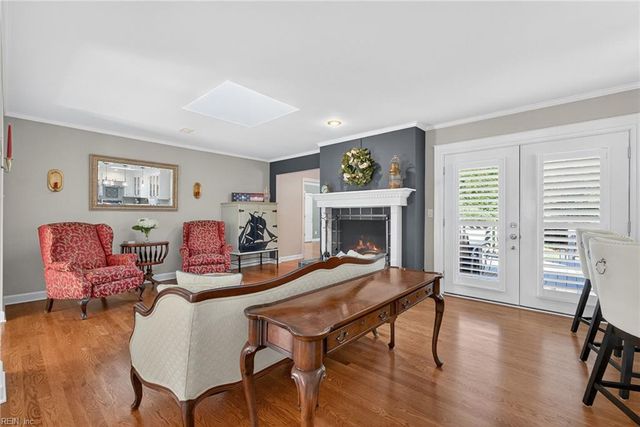 100 Holdsworth RD, Williamsburg, VA 23185