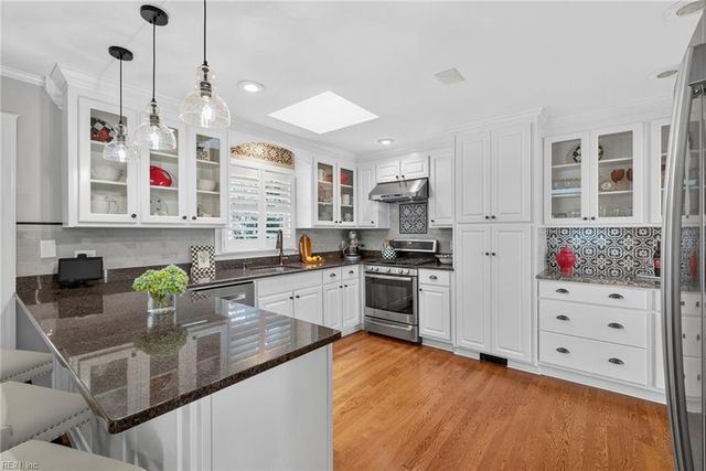 100 Holdsworth RD, Williamsburg, VA 23185