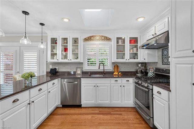 100 Holdsworth RD, Williamsburg, VA 23185