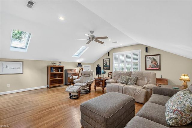 100 Holdsworth RD, Williamsburg, VA 23185