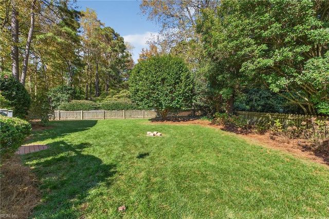 100 Holdsworth RD, Williamsburg, VA 23185