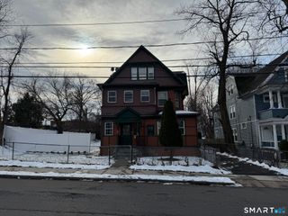 472 Edgewood Street, Hartford, CT 06112