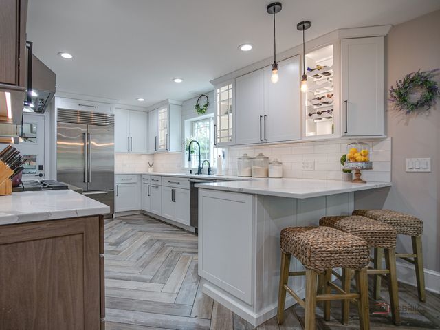 717 Roberts Road, Winthrop Harbor, IL 60096