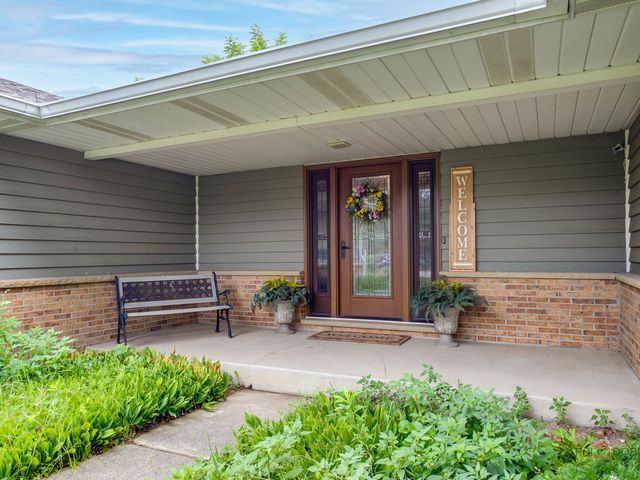 717 Roberts Road, Winthrop Harbor, IL 60096