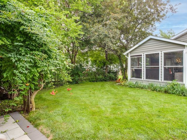 717 Roberts Road, Winthrop Harbor, IL 60096
