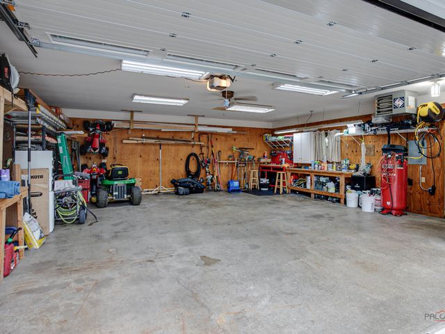 717 Roberts Road, Winthrop Harbor, IL 60096