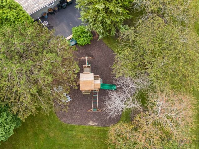 717 Roberts Road, Winthrop Harbor, IL 60096