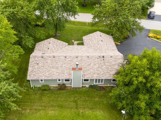 717 Roberts Road, Winthrop Harbor, IL 60096