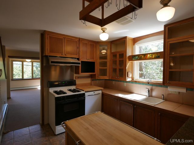 1092 Bernard Street, Copper Harbor, MI 49918