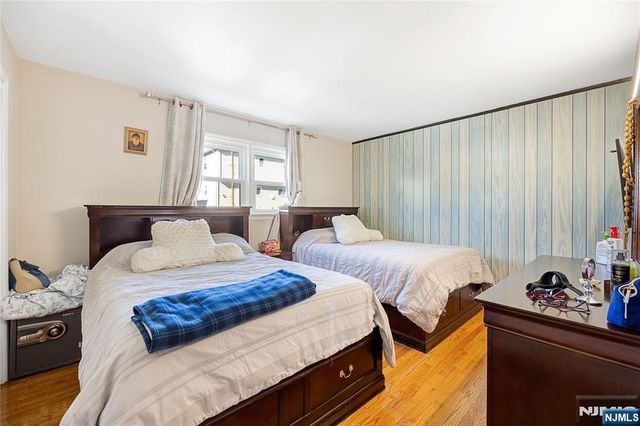 92 Cedarhurst Avenue, Woodland Park, NJ 07424