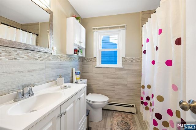 92 Cedarhurst Avenue, Woodland Park, NJ 07424