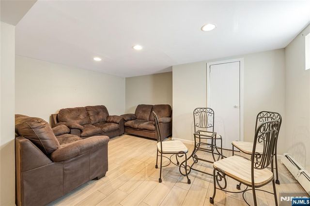 92 Cedarhurst Avenue, Woodland Park, NJ 07424