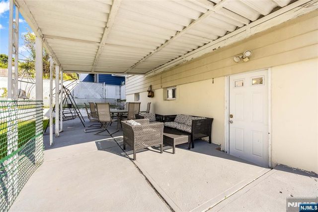 92 Cedarhurst Avenue, Woodland Park, NJ 07424