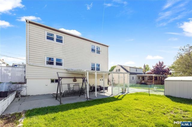 92 Cedarhurst Avenue, Woodland Park, NJ 07424