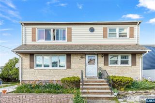 92 Cedarhurst Avenue, Woodland Park, NJ 07424