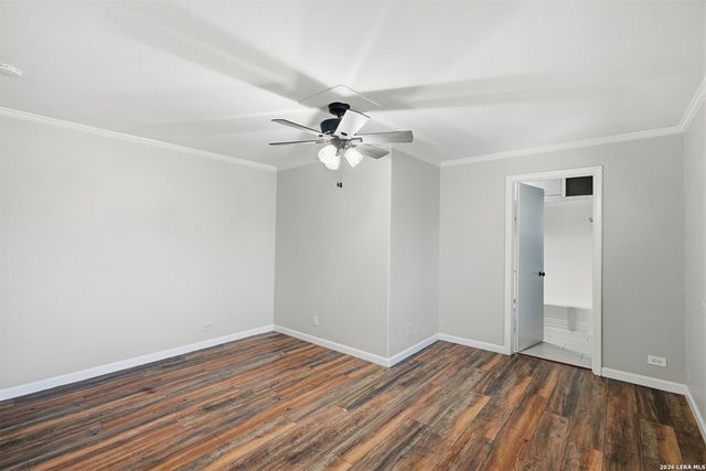 222 Herweck Dr, Castle Hills, TX 78213