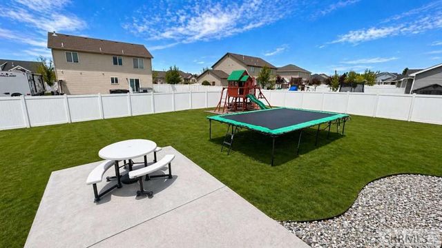 2995 N Lucina Avenue, Idaho Falls, ID 83401