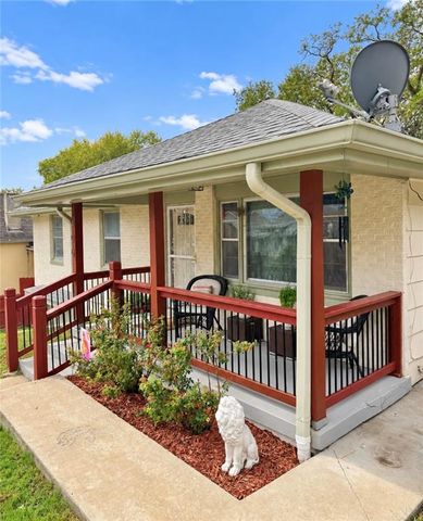 406 Elmwood Avenue, Kansas City, MO 64124